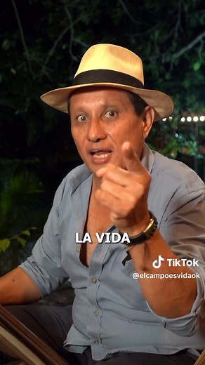 La vela encendida en el río | rio