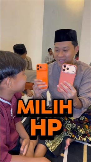 Little kids choose cellphones #minivlog #villagechildren #comedy