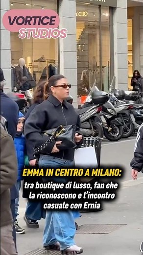 Emma Marrone in centro a Milano: tra boutique di lusso, fan che la fermano e l’incontro con Ernia
