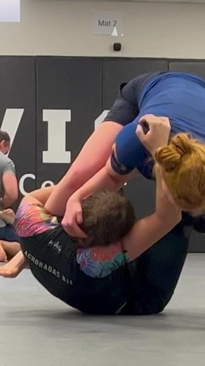 77K views · 186 reactions | Guard Sweep Defense (Grab Head, Clinch) Collar tie and head clinch to defend open guard sweeps #brazilianjiujitsu #realizebjjlife #jiujitsuvideos #queenofthenorthmma | Realize BJJ Life | Facebook