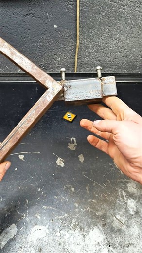 Ayudante para el taller de herrería y carpintería #tools #ideas #herramientas | LaKema