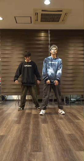 これが幼なじみの力や。#幼なじみ #ロボットダンス #tiktok動画コンテスト #dance #robotdance