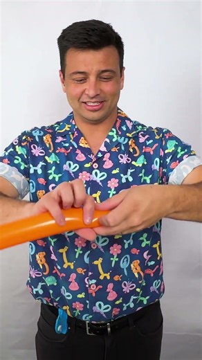 Animal Balloon Colour Wheel 🐾 #LearnColors #nurseryrhymes #kidscartoons #cocomelon