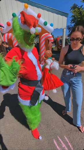 ✨ YOU DID THAT, ELMORE. ✨ Thanks to your generosity (and a whole lot of Christmas chaos), we raised an amazing $300 from our community activities and because we’re matching the energy… 👉 $600 is officially on its way to the Elmore Fire Brigade. 🚒❤️ From colouring-in chaos to big little legends getting involved, this town showed up once again. 🎨 Colouring-In Comp Winners 🏆 Liv (13) 🏆 Austin Maber (1) We’ve popped a $10 Molly & Max voucher aside for each of you waiting at the van when we’re b