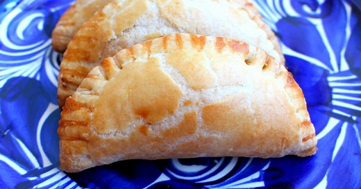 Cheese Empanadas (Empanadas de Queso)   VIDEO