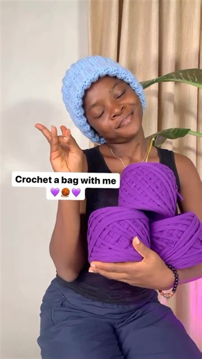 31K views · 98K reactions | Let’s learn how to crochet this beautiful bag design together - and more! My crochet courses are now live, link is in my bio to get started⏰ To every one of my new students, I welcome you with open arms and cannot wait to see the magic you will create. Your teacher, Lade | Hookedbylade | Facebook