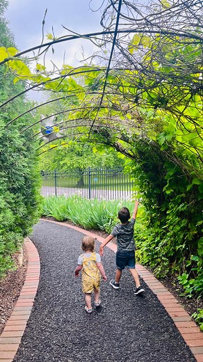 ✨BOOKWORM GARDENS✨ When I say this is one of the coolest places I’ve ever taken my kids - I mean it. This botanical garden is crafted and designed with children in mind and its magical. ✨📚 Bookworm Gardens in Sheboygan, WI is incredible. The entire grounds is child-friendly, picturesque, has room to play, and is all designed around children’s books. We loved exploring and finding our favorite stories and having them brought to life. Also - as a former teacher - I have may have enjoyed this plac