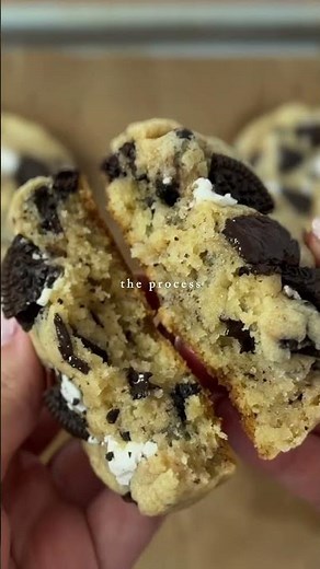 How Bakery-Style Cookies & Cream Cookies Are Made