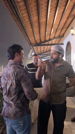 Rayudu Gari Military Hotel on Instagram: "🎄🔥 CHRISTMAS CELEBRATION LIKE NEVER BEFORE! 🍴 Join us at ANDHRA’S LARGEST RESTAURANT for the perfect combo: Mutton Dum, Chicken Dum & Mutton Dalcha! 😋 Let’s make it a Christmas to remember! 🎉 #rayudugarimilitaryhotel #andhraslargestrestaurant #christmas #foodie muttondum"