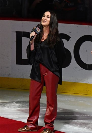 Alanis Morissette Performs the National Anthems at the 2024 Stanley Cup Finals in Sunrise • CelebMafia