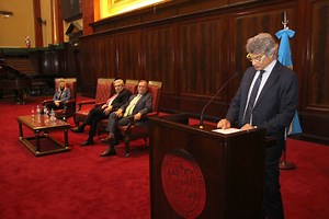 Leandro Vergara asumió como nuevo decano de la Facultad de Derecho de la UBA
