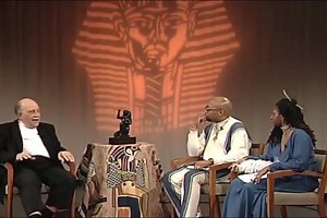 The late 93 year old Historian, Dr. Edward Robinson(1918-2012) expounds on African History. He references the prestigious #SonghaiEmpire of West Africa(*contained Hebrew settlements) and the mental manipulation of early slavemasters to cause recent "prisoners of war" to forget their history. Certainly an eye opening recount. #KnowlegeOfSelf #Awakening | Israelites Gathering