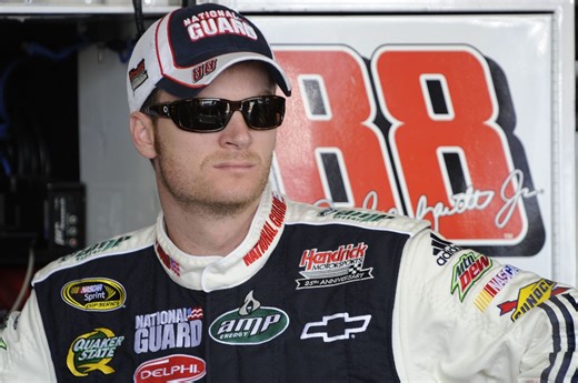 “MY HERO IS BACK”: Dale Earnhardt Jr. announcing race start at Nashville Fairgrounds sends fans into Frenzy