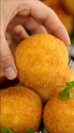 🥔 Discover the Authentic Stuffed Potatoes Recipe! 🍽️