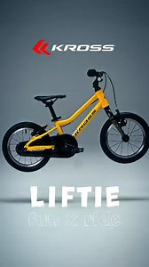 Ostatni dzwonek przed Mikołajkami! 🎁 Masz już prezent dla swojego małego rowerzysty?​ Jeśli nie, KROSS Liftie to pewniak. Superlekki, wygodny i rosnący razem z dzieckiem. To gwarancja uśmiechu i udanej nauki jazdy bez stresu.​ Nie czekaj! Ruszaj po prezent do salonów firmowych KROSS, sklepów partnerskich lub zamów wygodnie na kross.pl.​ Niech te Mikołajki będą aktywne! 🚴‍♂️💨​ #KrossBikes #KrossLiftie #Mikołajki2025 #LastMinute #RowerDziecięcy #Superlekki | KROSS