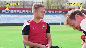 Ob Lukas Grozurek seine Teamkollegen Markus Lackner und Patrick Schmidt mit feinen Flachwitzen zum Lachen bringen kann? 🤣 #herzblut | #PantherChallenge | Admira Wacker