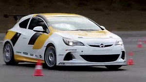 38K views · 221 reactions | Herinner je je nog onze wedstrijd waarmee je een OPC Experience kon winnen? De winnaars gingen ondertussen het circuit op, bijgestaan door ervaren Opel-instructeurs. Bekijk de video en je ziet meteen hoe opwindend het is om een Opel OPC op de limiet te rijden. | Opel | Facebook