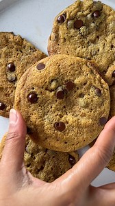Make Soft Chocolate Chip Cookies with just one bowl in only 20 minutes! | Plant-Based on a Budget