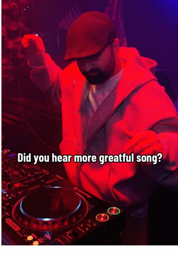 Exclusive song for ever people