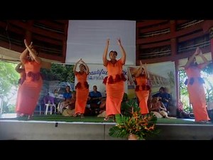 SAMOA - traditional dance in Samoa cultural village