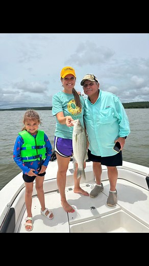 Hybrid fishing on Skiatook Lake! You’ve got to do it! #Oklahoma #okwx #fyp #hybrid #fish #fishing #lake #family #adventure | Meteorologist Lacey Swope