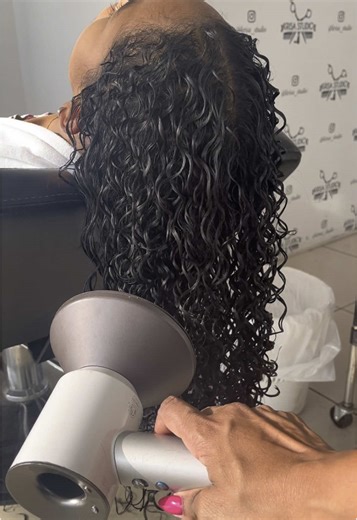 Tips para un buen estilizado del cabello rizado