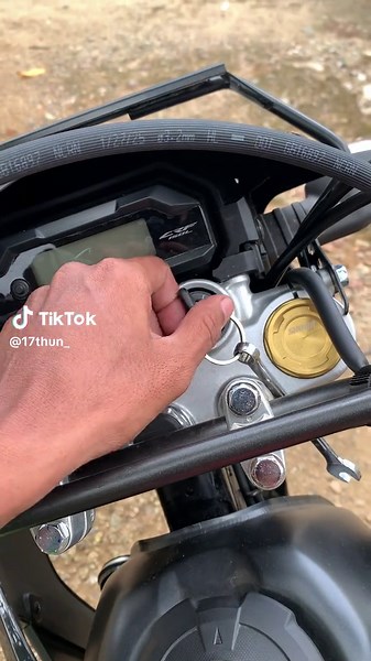 CRF 150 L Supermoto: Reviews and Features