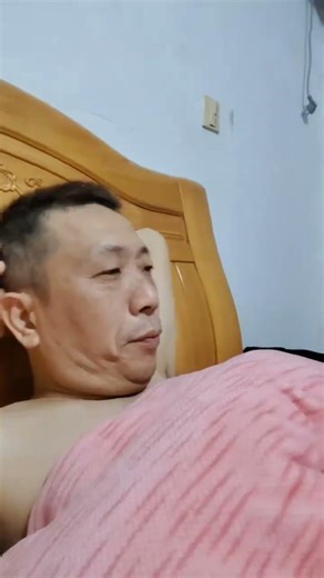 Is Makeup Really Necessary? The Truth Behind a Daily Beauty Routine