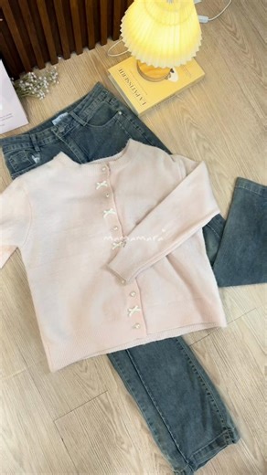 Stylish Cardigan and Jeans Outfit Ideas