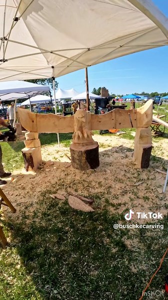 Carving a huge 9ft eagle bench! 🦅 It took about 13 hours to complete. #log #carving #bench #foryoupage