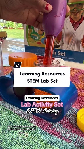 @Learning Resources Lab Activity Set is perfect for your little scientist! What better way to encourage their learning than through hands-on experimentation and play? This science activity lab set offers a fun and engaging way for kids to explore the world of STEM. #stemplay #stemactivities #stemactivitiesforkids #learnthroughplay #learningresources