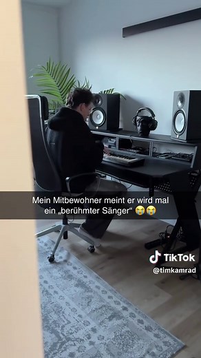 Hug Yourself: Die berührende Botschaft von Kamrad