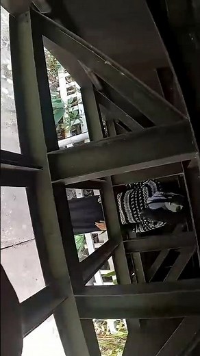 SERBIAN DANCING LADY REAL LIFE SHORTS PARKOUR POV #Serbiandancinglady #shorts #parkourescape #pov