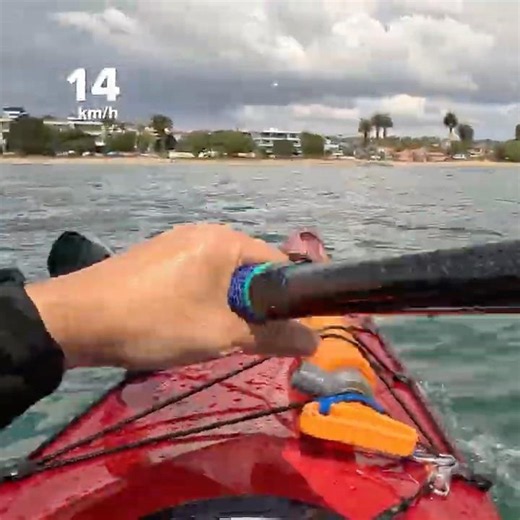 Sprinting. Vajda sea kayak. #kayak #seakayak #paddler #gopro