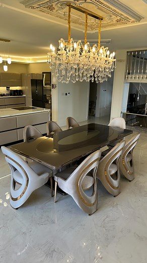 Viola Dining Table & chairs 💕 #luxurydiningtable #diningtable #diningtabledecor | By Selim Furniture