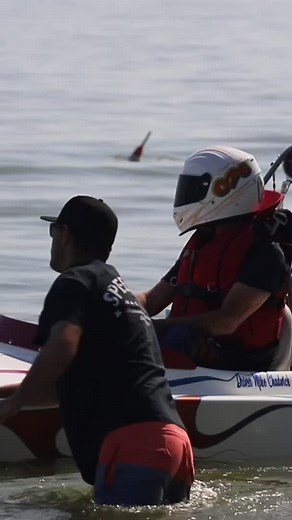 Speedboat Racing: Experience the Thrill of Drag Boat Racing