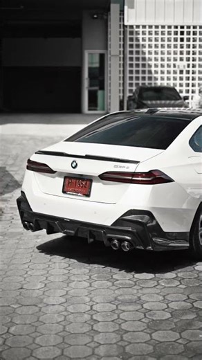 BMW G60 with TAKD carbon inserts