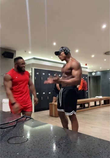 Big Dog Flip Phone for Jewels - Tumi Seeco Instagram Live