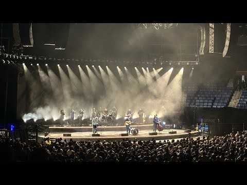 Mumford & Sons - Little Lion Man (Live at KeyBank Center, Buffalo, NY - 10/16/2025)