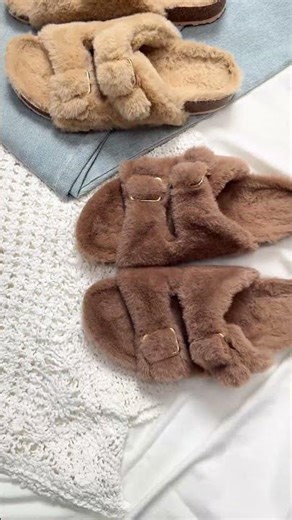 The Fluffiest Slides Ever?! Color Try-On Time! 🧸✨