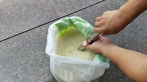 Stainless Steel Grains Beans Powder Sampler Double Layer Rotary Sampling Tube for Solid Granule Fertilizer Cement -Double Tube Stratification, 3 Slots (0.5M)