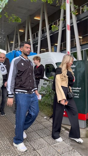 Παίρνει θέση στην κερκίδα και ο Στέφανος Αθανασιαδης