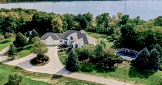 Lakeside mansions and sovereign citizens: MN man charged in $350 million fake tax return scheme