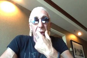 AVAILABLE EVERYWHERE NOW! I'm BACK and starting a brand new adventure - recording new music on my own! 'We Are The Ones' is my brand new record which you can pre-order RIGHT NOW here: http://www.pledgemusic.com/deesnider. You can also grab exclusive signed merch and in-person experiences too! As soon as you pre-order, you'll receive an immediate download of my new acoustic version of "We're Not Gonna Take It" and there'll will be lots of behind-the-scenes content soon. Come on this journey with 