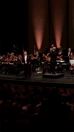 🎶 A winning aria! Huge applause to Samuel Stopford, winner of the 1st Prize at the 12th International Stanisław Moniuszko Vocal Competition! In his second aria of the evening, the young British tenor captivated both the audience at Teatr Wielki - Opera Narodowa and the jury with his heartfelt performance of 'Cisza dokoła' from The Haunted Manor by Stanisław Moniuszko. 🎥 Watch the full gala: operavision.eu/performance/12th-international-stanislaw-moniuszko-vocal-competition | OperaVision
