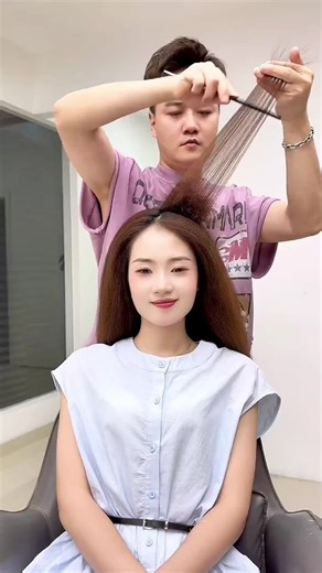 Incredible Hair Transformation by a Professional Stylist