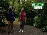 Eamonn Holmes and Ruth Langsford in advert for £300 device to strengthen legs