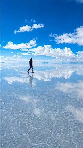 Salar de Uyuni: The Giant Mirror of the Sky in Bolivia