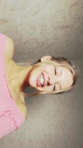 Lesi Moonie: The New Trend in Social Media