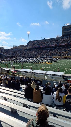 The Pride of West Virginia ... 👏👏👏 #wvumarchingband #prideofwestvirginia #wvusports | Bill Dawson